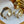 Carregar imagem no visualizador da galeria, Alianças de casamento em Ouro 18k - Modelo Nascimento