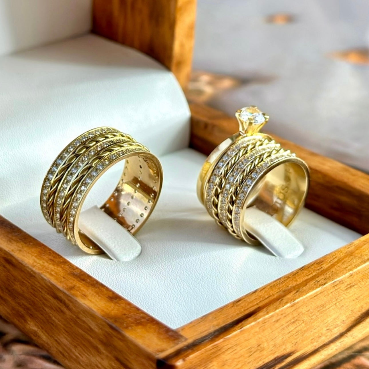 Alianças de casamento em Ouro 18k - Modelo Europa – Adamas Alianças, image size:1290x1290