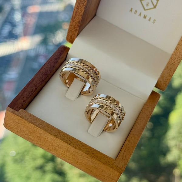 Alianças em Ouro 18k
- Modelo Pinheiros