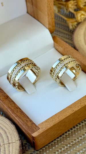 Alianças em Ouro 18k
- Modelo Pinheiros